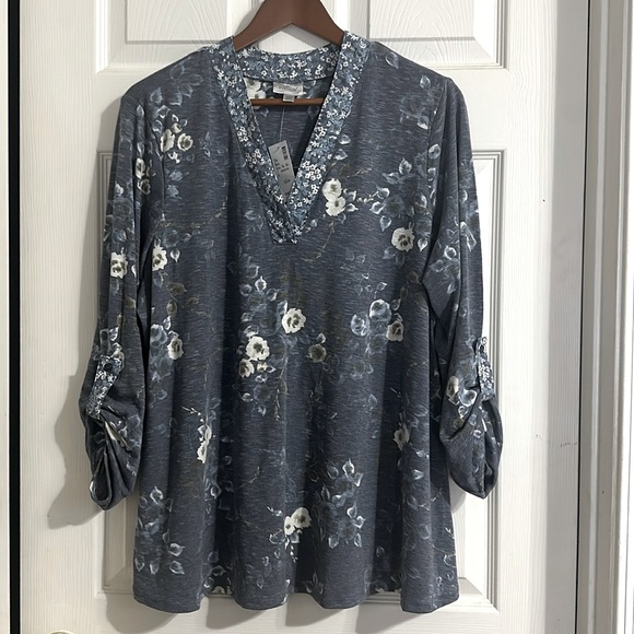 Avenue Tops - Blue Floral Avenue Blouse